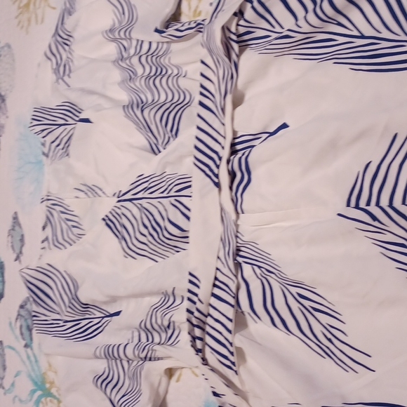 SHEIN short jumper with belt - Picture 3 of 3